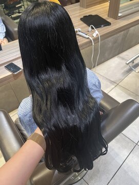 ヘアースタジオ エフ(Hair studio f) ブルーブラック/ツヤ感カラー