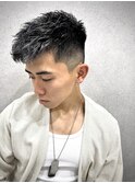外国人風 シルバーメッシュ クロップ フェード