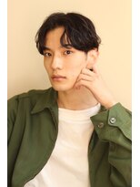 ブークル(boucle)&nbsp;毛流れパーマ　センターパート　ニュアンスパーマ