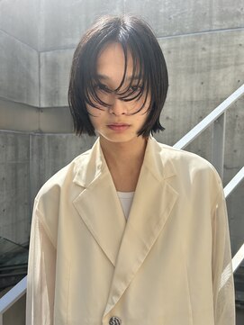 メゾンアクア 表参道(Maison ACQUA) =メンズボブ/スパイキーショート/ブルーブラック／MEN’S HAIR