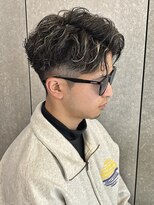 ニアウ 太田店(Niau)&nbsp;センターパートニュアンスパーマスパイラルパーマ群馬太田足利