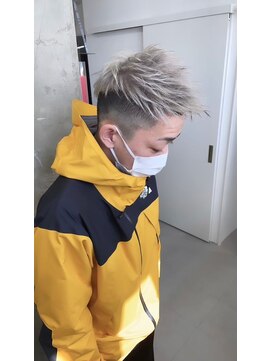 メンズサロン キング 高槻店(Men’s salon K!ng) 波巻きツイストスパイラルパーマ/フェザーパーマ/眉毛/メンズ