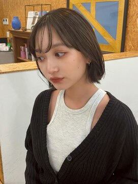 ポーチバイハニー オモテサンドウ(PORCH by HONEY omotesando) 簡単スタイリング　外ハネボブ　オリーブグレージュ　髪質改善3