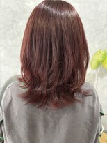 ルーツ(Roots)&nbsp;ミディアムレイヤー/くびれカット/レッドカラー/レッドブラウン