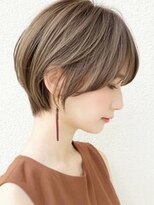 Ruufus恵比寿南/白髪ぼかしハイライト/ショートボブ/髪質改善 耳かけ上品ショート×ハイライト