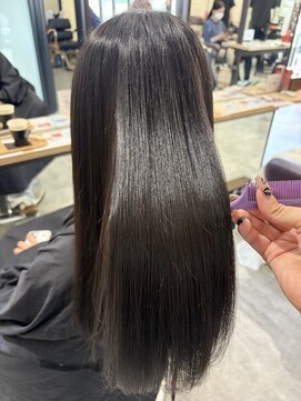 ヴォーグ 春日井高蔵寺店(VOGUE) ワンホンレイヤー/ミルクティーブロンド/ダークブルー/春日井