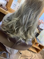 インプレス ちとせモール店(impres)&nbsp;ホワイトグレージュ♪( ´▽｀)