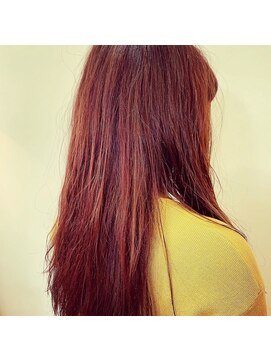 ヘアワークスルシア(HAIR WORKS LUCIA) ペールオレンジ&ペールピンクで暖かみのあるカラー