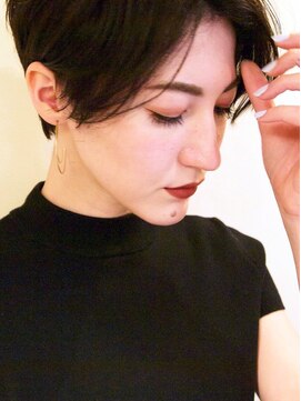 マワル(maWaRu) 大人色っぽい×柔らかオリーブカラー☆耳かけSHORT