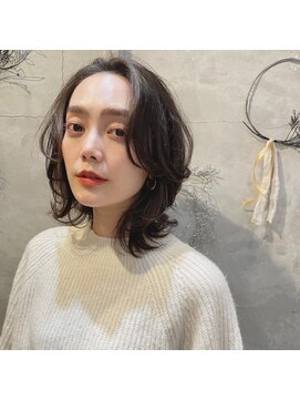 ベルグ ヘアワークス(BELG.HAIRWORKS) ミディアムパーマ