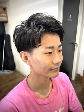 カットアンドリラクゼーション アイリー ルーズパートフォワードスタイル