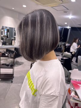 キング 枚方店(K!ng) 縮毛矯正髪質改善ハイライトレイヤーカット枚方美容室エクステ