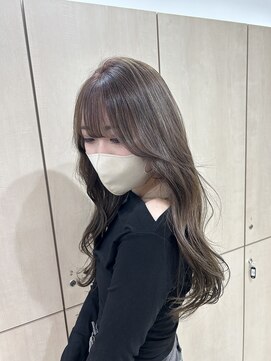 アイズ 横浜(IS) ヘーゼルベージュ/ブリーチなし/ダブルカラー/髪質改善