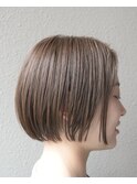 乾かすだけでシルエットが決まるボブ