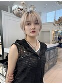 ハイトーン ハンサム ショート ジェンダーレス ベージュブロンド