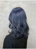 ネイビーブルー