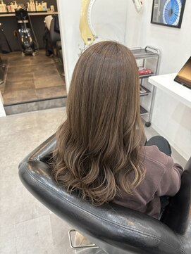 レジーナ(REGINA) ☆透明感ベージュカラー☆