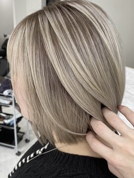 ビーシャンス(B.Chance) シャドウルーツ