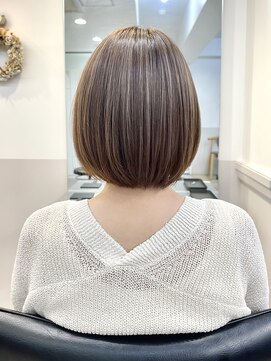 グラフ 蔵前(GRAFF) 20代30代40代ハイライト_丸みショート_ショートボブ