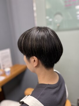 リッツファミリーズ ニコ本原店(RIT FAMILY Z) つややかハイライト　グレージュヘアカラー