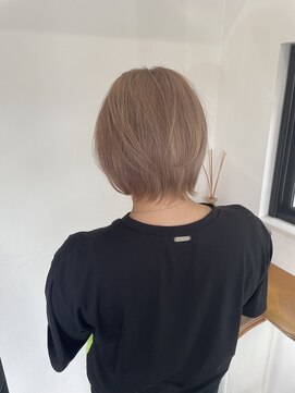 ナンバーフォーナチュラル(NO4 natural) ミルクティーカラー