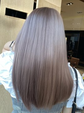 アマトウキョウ アユンチェ(AMA TOKYO×AYUNCHE) ヌードベージュ　透明感カラー　ブリーチカラー