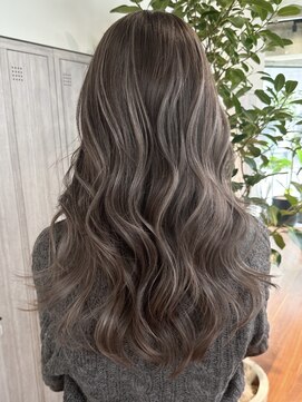 ヨロ 小岩(YOLO) ハイライトカラーミルクティーベージュケアブリーチダブルカラー