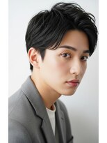 シスタ(SISTA)&nbsp;ブルーブラック/刈り上げセンターパート/黒髪/ツーブロック/