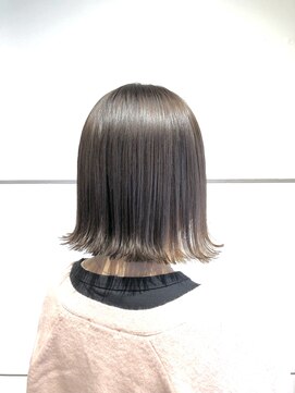 ルー(loup) 切りっぱなしボブ/ボブ/アッシュベージュ/透明感/福岡/天神