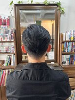 チアロルーチェ(Chiaro Luce) メンズメンズカットセンターパートリクルート刈り上げショート