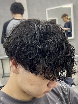 グロップ 町田(GLOP) トレンド感あるメンズ波巻きパーマ