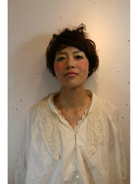 アーディア ヘアーファンデーション(ARDDIA Hair Foundation) フレンチ風ボーイッシュマッシュ