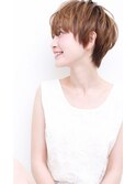 簡単スタイリングショートヘアスタイル