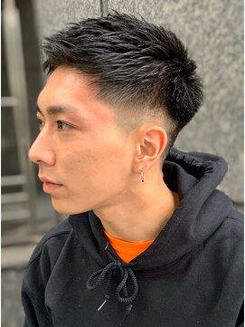フランクスバーバー アンド ビアークラブ(FRANK'S BARBER and BEER CLUB) コンマヘアかき上げヘアショートレイヤー七三オールバックr