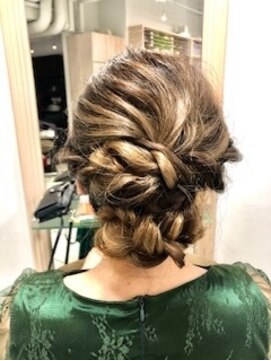 リアアンク(Ria Ankh) 【Ria Ankh 石川台】編み込みパーティアップスタイル