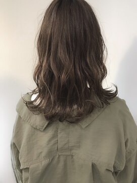 ベースヘアー(BASE hair) 3Dハイライトカラー