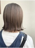 ベージュ × ハイライト