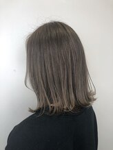 シンパティカ(Simpatica) 〈切りっぱなし×透明感アッシュ〉