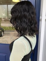 ヘアーサロン ビー(hair salon b.)&nbsp;顔まわりレイヤー　ウルフ　パーマ　スパイラル