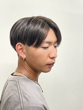 ヨシザワインク ハコザキ 水天宮前 日本橋人形町(YOSHIZAWA Inc.HAKOZAKI) 【センター分けマッシュショート】ハイライトグレージュカラー