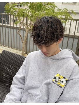 スキル(SKILL) ゆるめスパイラルパーマ／マッシュ