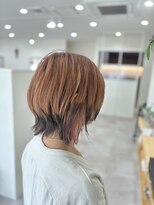 ウィット(8)&nbsp;ショートボブ×ルーツカラー