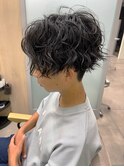 前下がりセンターパート ツイストスパイラルパーマ