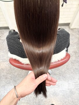 ロマンヤカタ ファース(ROMAN YAKATA fars) 髪質改善 うるさらストレートヘア 縮毛矯正@田代4/20