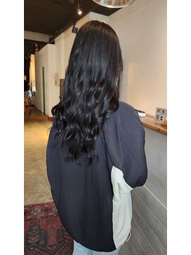 サヴァ ケヤキ(SAVA keyaki) 青みのあるダークカラー