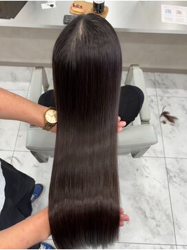 キング 高槻(K!ng) 縮毛矯正髪質改善ハイライトレイヤーカット枚方美容室エクステ