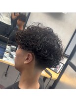 カイ(X)&nbsp;テーパーフェード　カーリーパーマ