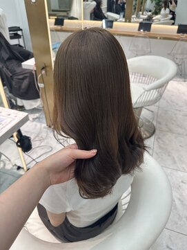 ロンドルピナス 小倉(Lond Lupinus) ミディアムヘア暗めカラー/デザインカラー/フェイスフレーミング