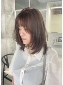 柔らかいベージュカラー