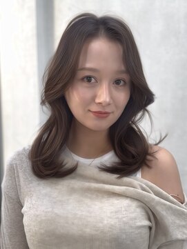 バレット 福岡天神(VALETTE) 大人っぽく上品ミディアムレイヤー